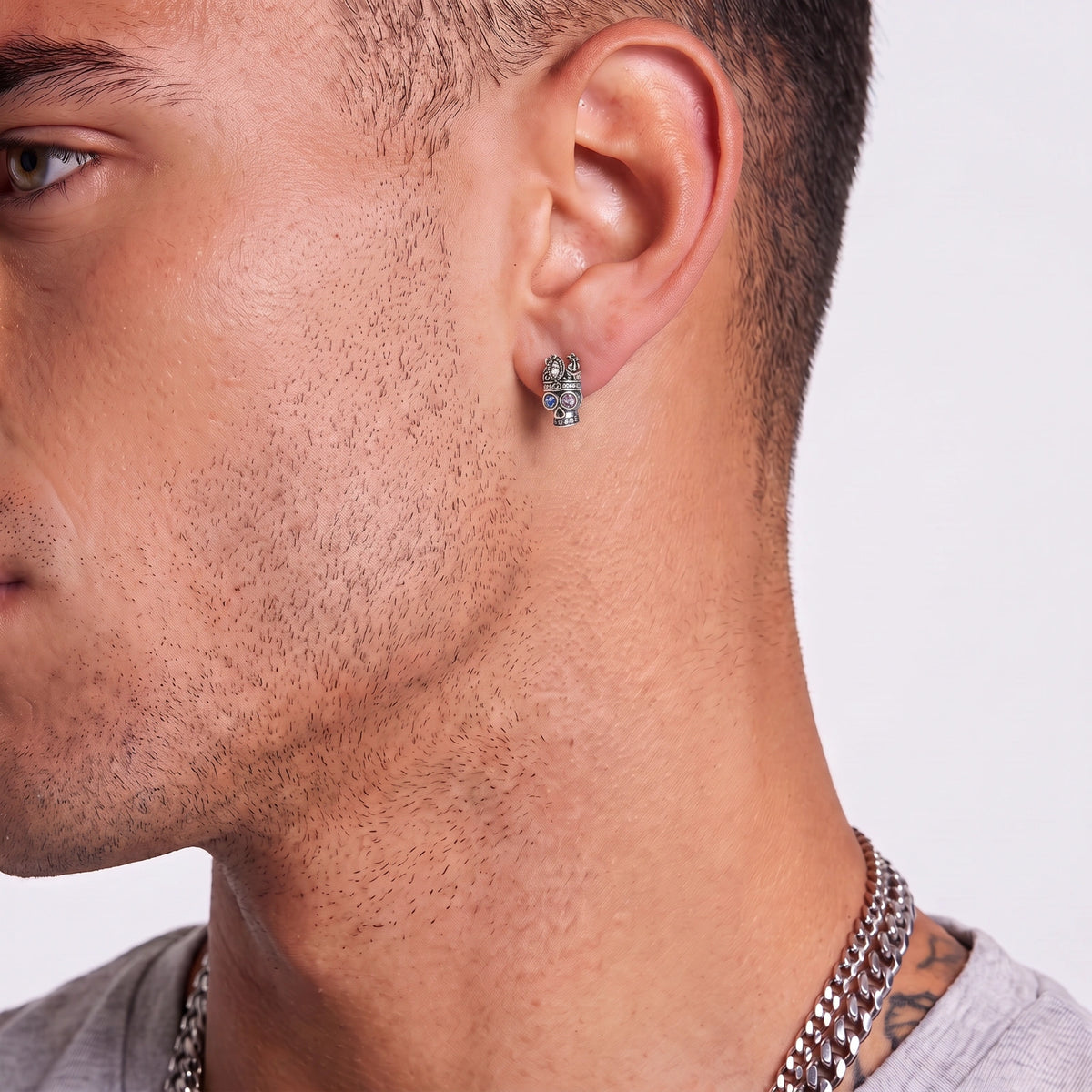 Crowned Skull Stud | IRON CREED | Codigo de Hierro