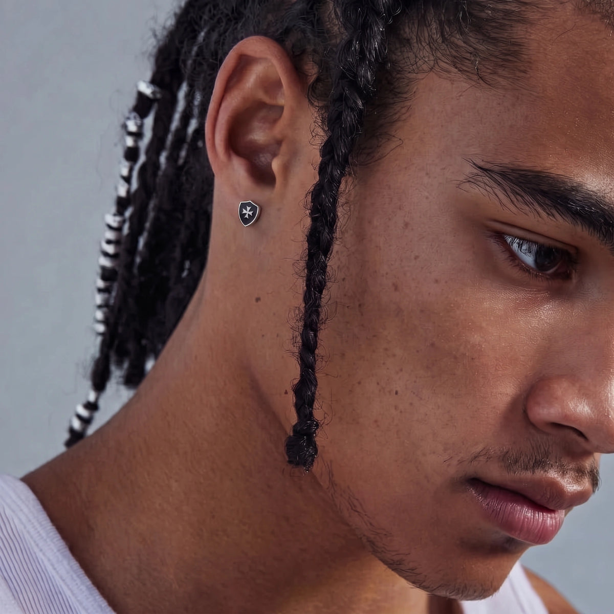 Crusader Shield Earring | IRON CREED | Codigo de Hierro